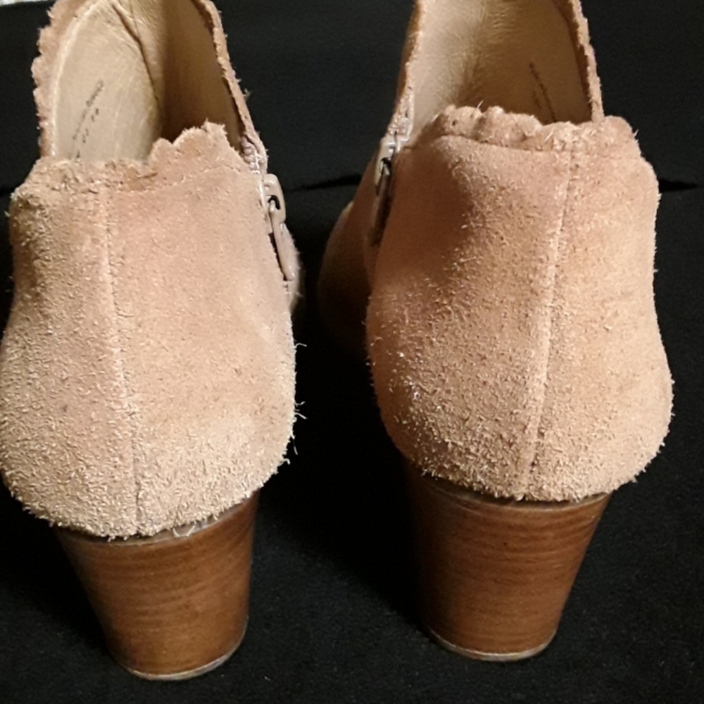 Jack Rogers 7.5M MARIANNE Suede Scalloped Boots Booties Shoes - Picture 5 of 8